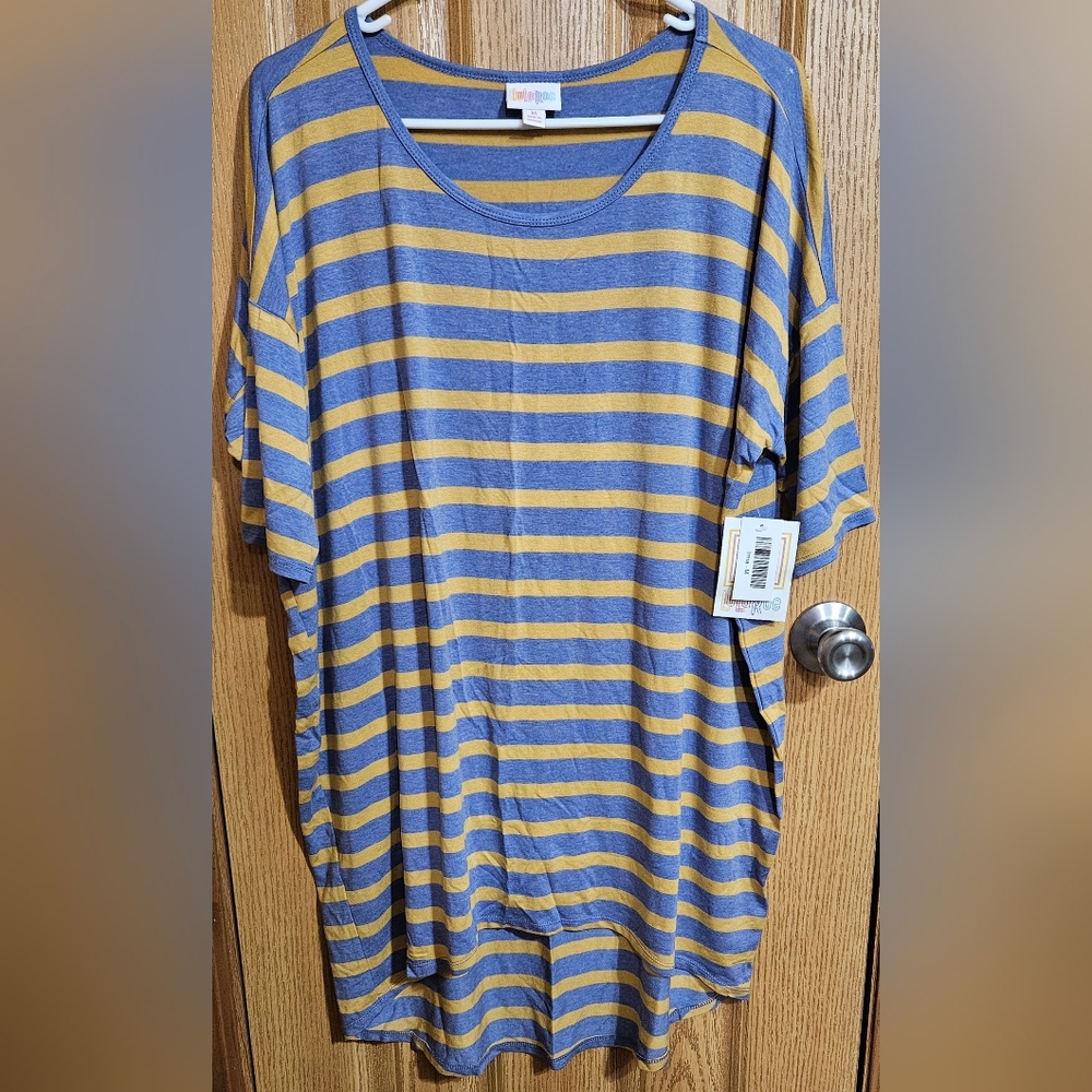 LuLaRoe Irma Tunic